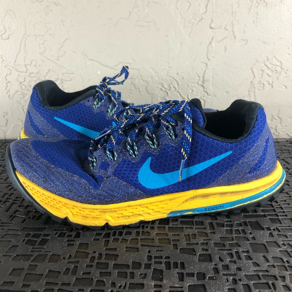 Nike zoom wild horse 3 running shoes Sz 10
